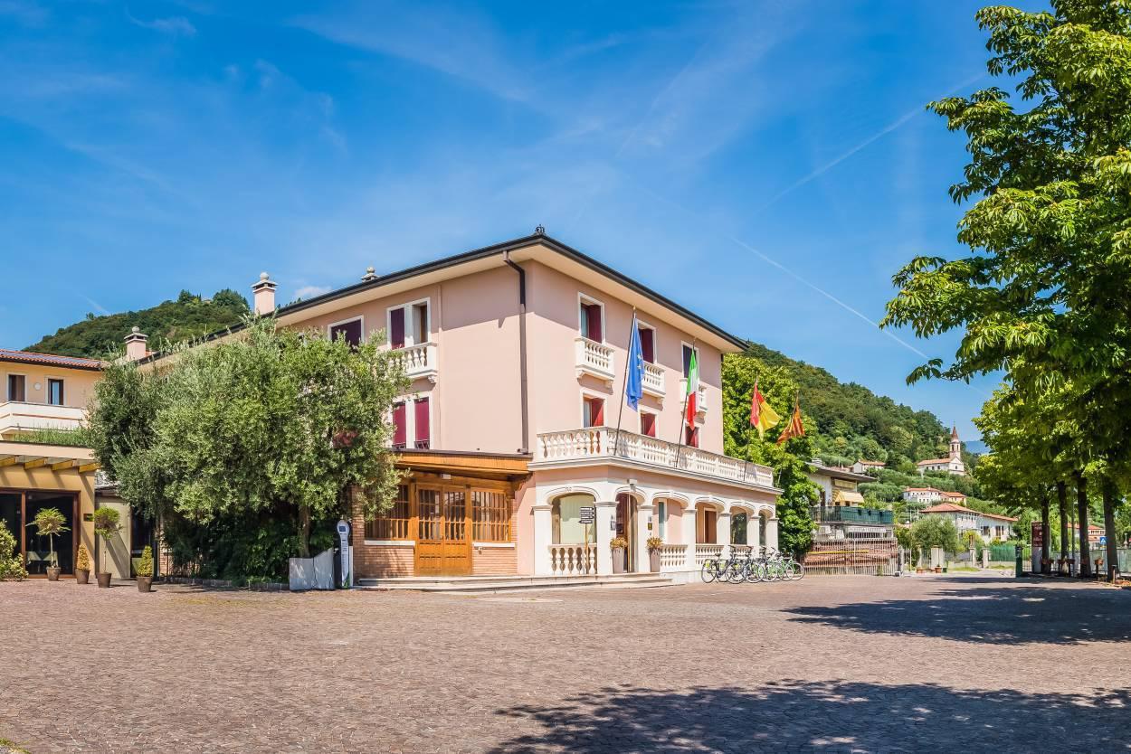 Hotel Alla Corte Spa & Wellness Relax Bassano del Grappa Dış mekan fotoğraf
